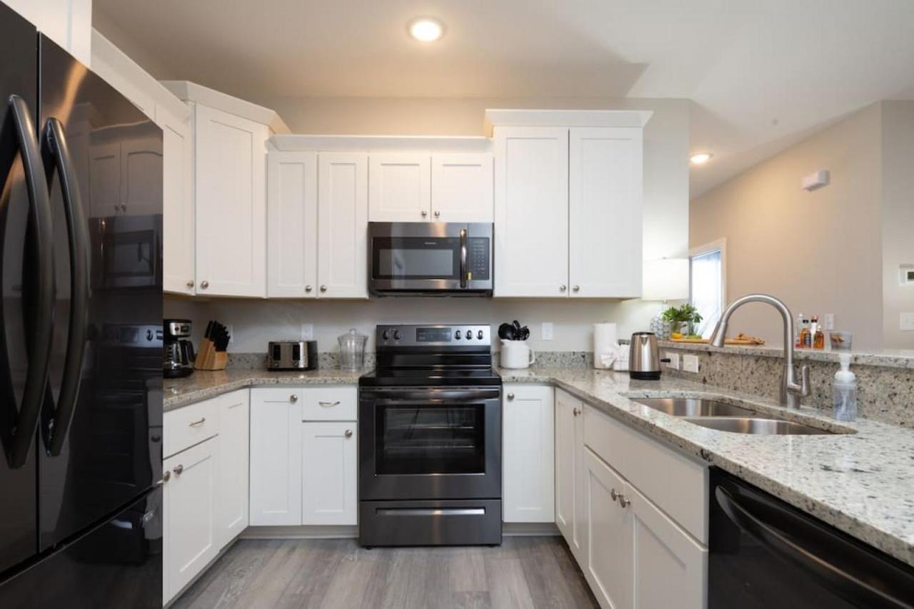 Lovely 4Br King Beds Steps To Beach And Pier G Myrtle Beach Exteriér fotografie